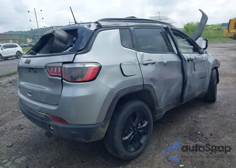2021 Jeep Compass Latitude z USA, uszkodzony, nr VIN 3C4NJDBB0MT565754